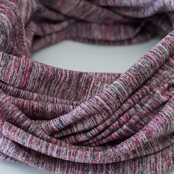 Lululemon Vinyasa Scarf Wrap - Picture 3 of 14